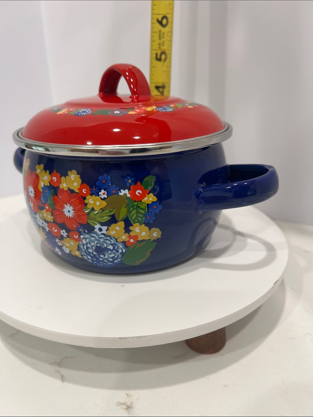 The Pioneer Woman Dazzling Dahlias 1 Qt Mini Enamel Dutch Oven Floral - Picture 7 of 7